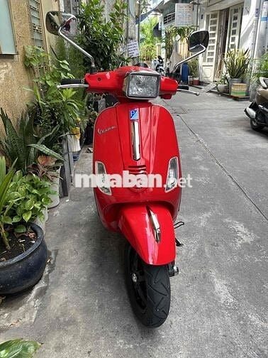 Piaggio Vespa S 125ie màu Đỏ Xăng