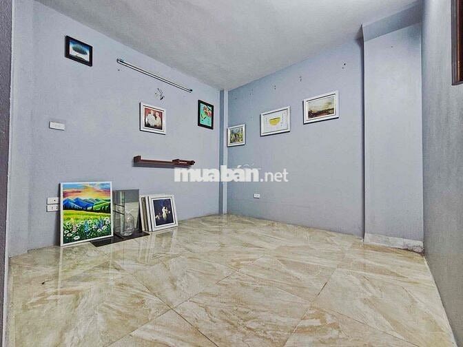 Phân lô phố Trịnh Đình Cửu ô tô đỗ cửa 35m2 x5T giá nhỉnh 6 tỷ sổ đỏ C
