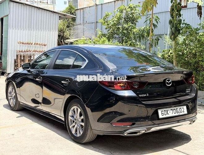Mazda 3 Luxury 1.5AT 2021 Đen 81,000km