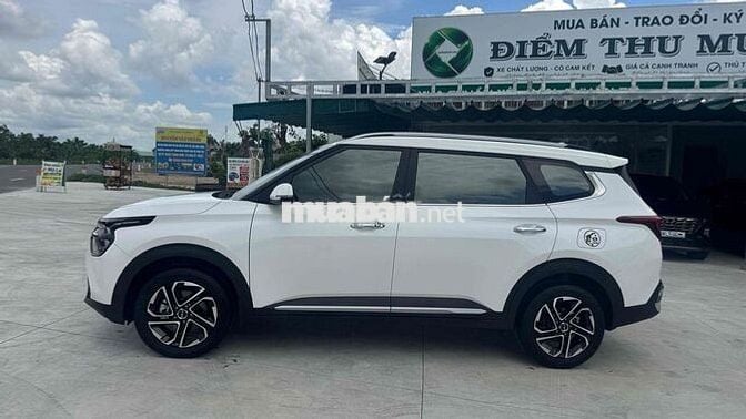 KIA Carens 1.5G Luxury 2024 7 chỗ Trắng