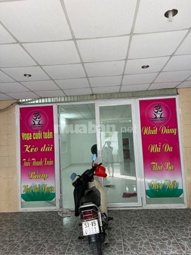 Bán nhà mặt tiền Trung Mỹ Tây 06