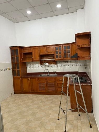 Bán nhà mặt tiền Trung Mỹ Tây 06