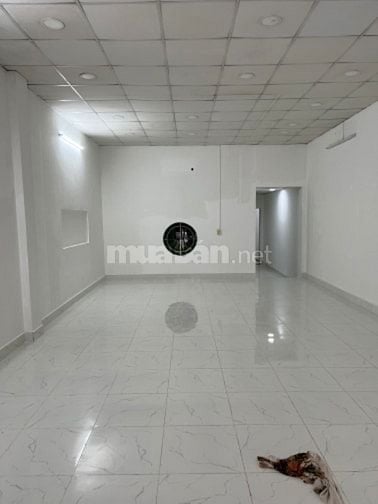 Bán nhà mặt tiền Trung Mỹ Tây 06