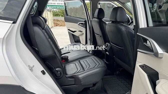 KIA Carens 1.5G Luxury 2024 7 chỗ Trắng