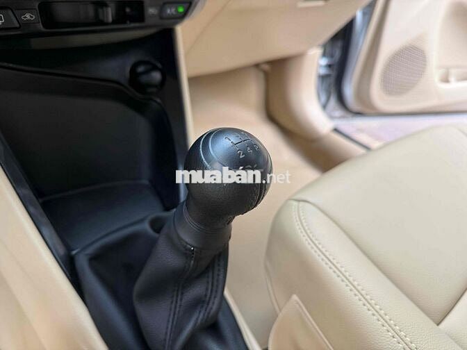 Toyota Vios 2017 Số sàn Bạc