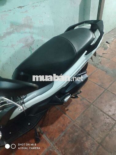Honda Air Blade Trắng đen