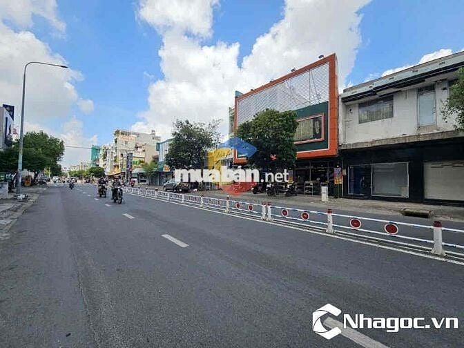 Mặt Tiền Kinh Doanh NGUYỄN SƠN - 4 x 16,5m - Giá: 12tỷ