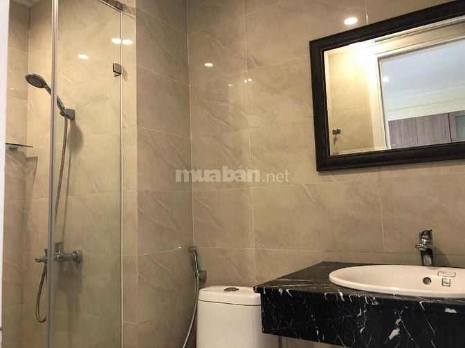 Cho thuê căn hộ 2 ngủ 70m2 tại phố Đội Cấn giá 13tr/ tháng