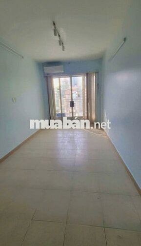 MT Đường 3/2-P.8 Q.10- 3,5x10m-4 tầng 3PN 3WC-Giá 19tr/tháng