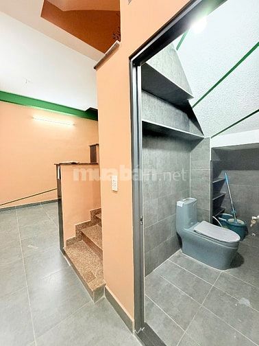 Bán Nhà mặt tiền 7 Hồng Lạc, 4x16m. 5 tầng, giảm 2 tỷ, chỉ còn 11tỷ3
