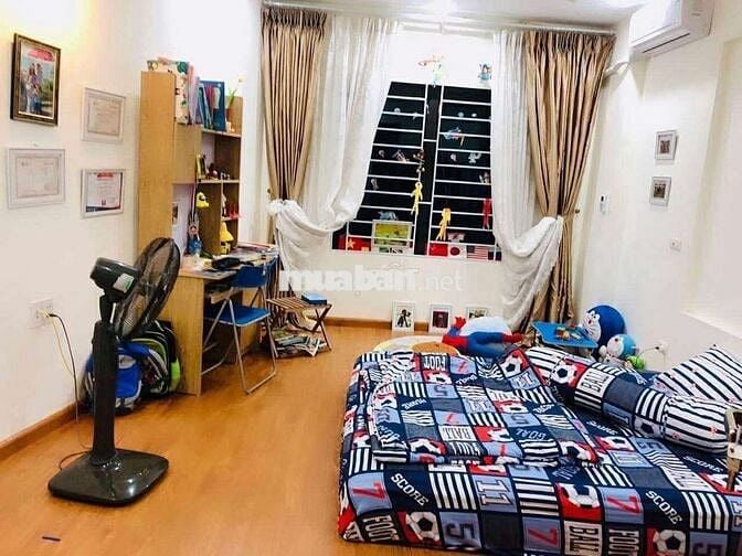 Cho thuê nhà nguyên căn tại 447 Phạm Văn Đồng