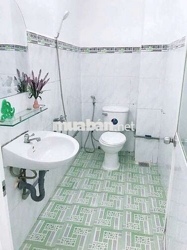 EM CHINH CHỦ CẦN BÁN NHÀ PHÚ ĐINH P16 Q 8 ,,GIÁ 2TY 8 CÒN THUONG LUONG