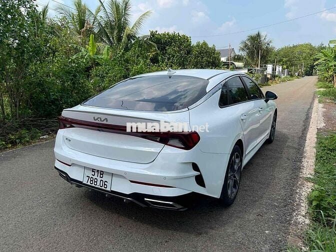 Kia K5 2022 Trắng 5 chỗ