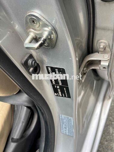 Hyundai Grand i10 Số sàn Bạc