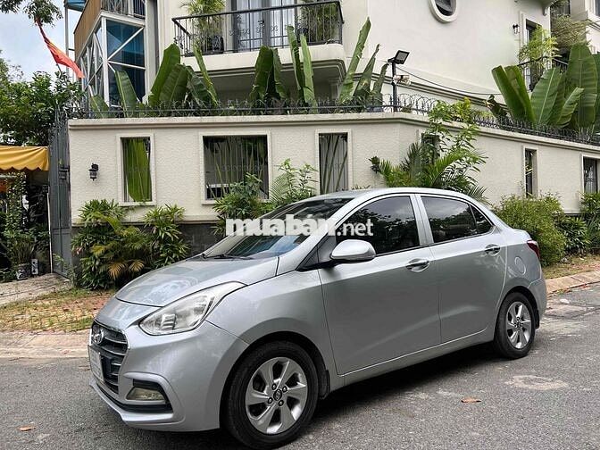 Hyundai Grand i10 Số sàn Bạc