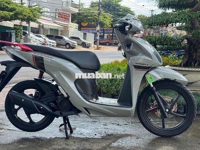 Honda Vision 2025 bản thể thao mâm lớn chính chủ
