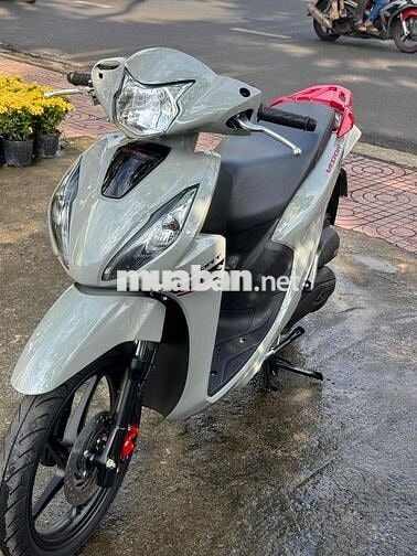 Honda Vision 2025 bản thể thao mâm lớn chính chủ