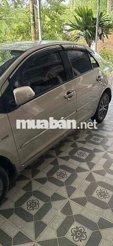 Toyota Vios 2013 Vàng cát