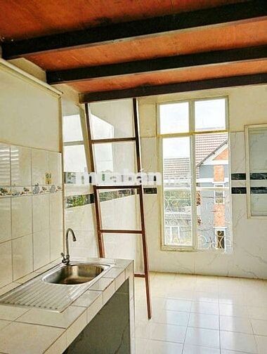 PHÒNG CAO CẤP TRONG BIỆT THỰ, XE HƠI VÀO TẬN CỬA, LỐI ĐI RIÊNG, GIÁ RẼ