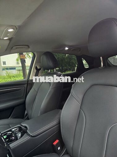 VinFast VF8 Bản S 2024 Xanh 14.000 km