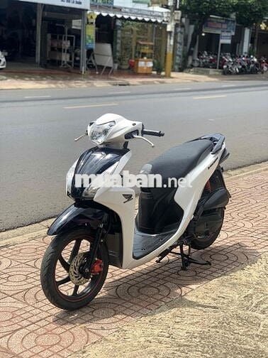 Honda Vision 2019 Trắng đen
