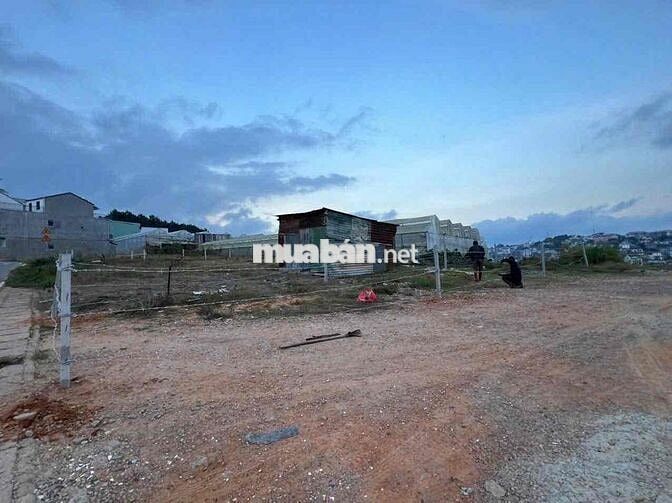 BÁN ĐẤT XD SỔ RIÊNG KQH BỆNH VIỆN NHI ,P7 , ĐÀ LẠT GIÁ TỐT - Diện tích