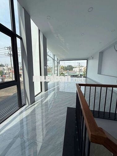 Cho thuê nhà mặt tiền kinh doanh 1 trệt 1 lầu 2 wc