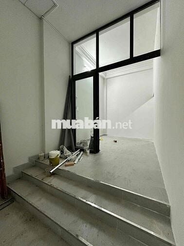 Mặt bằng 60m2 mặt tiền Trần Xuân Soạn, giao với Bế Văn Cấm cho nấu ăn