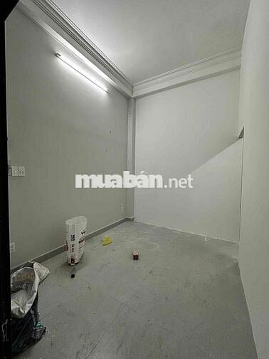 Mặt bằng 60m2 mặt tiền Trần Xuân Soạn, giao với Bế Văn Cấm cho nấu ăn
