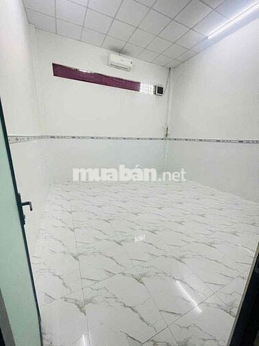 Nhà trệt 3 lầu trục chính KDC 586
