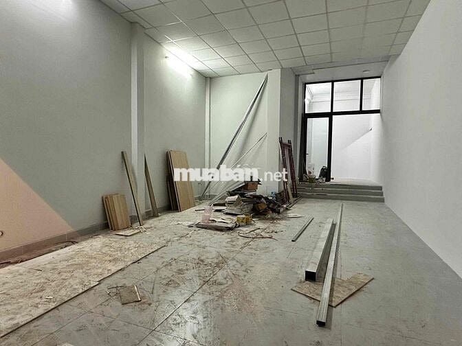 Mặt bằng 60m2 mặt tiền Trần Xuân Soạn, giao với Bế Văn Cấm cho nấu ăn