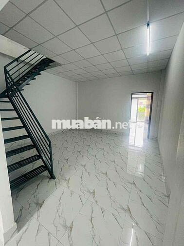 Nhà trệt 3 lầu trục chính KDC 586