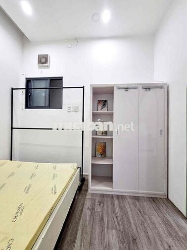 Cho Thuê Phòng Ban Công Gần Đại Học Kinh Tế - ĐH Hoa Sen - ĐH Sài Gòn