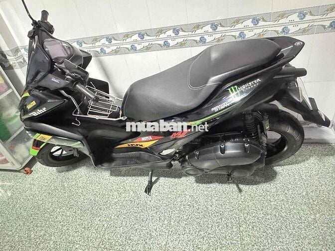 Yamaha NVX Đen Cả nam và nữ