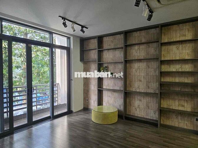 Cho Thuê Nhà 3 Lầu 6PN Nội Thất