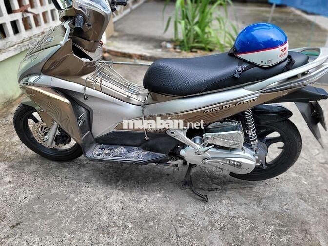 Honda Airblade 110 Fi Nâu bạc đã sử dụng