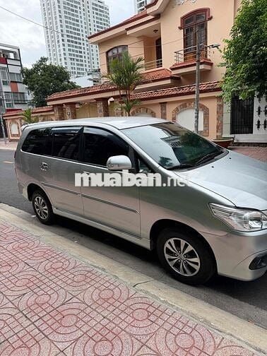 Toyota Innova 2.0 E 2015 Số sàn Bạc