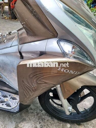 Honda Airblade 110 Fi Nâu bạc đã sử dụng