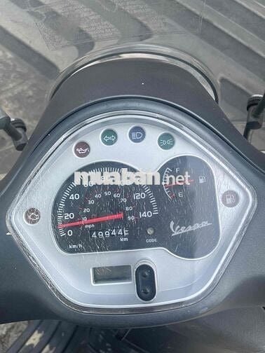 Piaggio Vespa GTS Super 2016 Xám 49944 km
