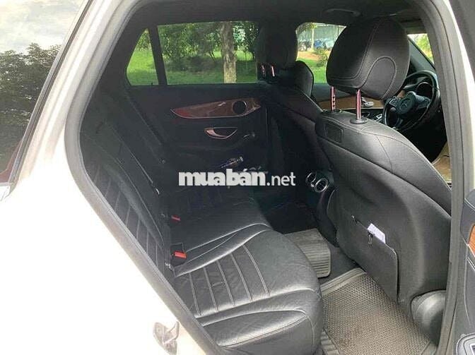 Mercedes-Benz GLC 250 4MATIC 2017 Trắng