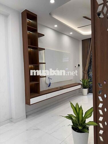 Chính chủ cho thuê nhà mới xây, hình thật, 4 tầng, hẻm xe hơi thông