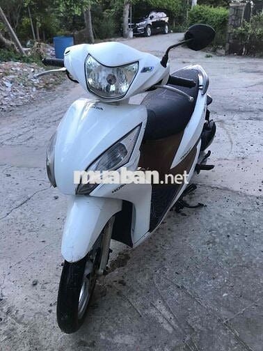Honda Vision 2013 Trắng Bs Tphcm Giấy Tờ Đây Đu.