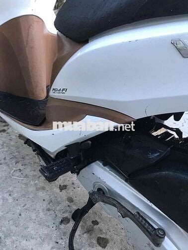 Honda Vision 2013 Trắng Bs Tphcm Giấy Tờ Đây Đu.