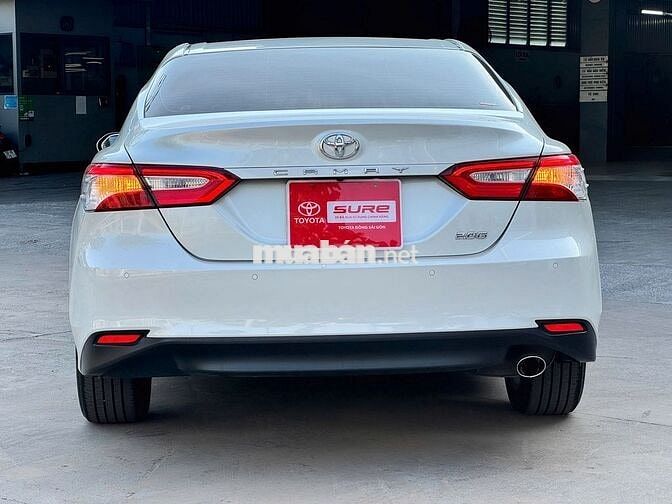 Toyota Camry 2.0E 2021 Trắng 54.200 km