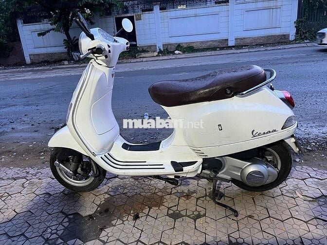 Piaggio Vespa LX 150cc FI Phun xăng điện tử Trắng