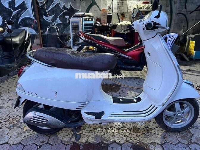 Piaggio Vespa LX 150cc FI Phun xăng điện tử Trắng