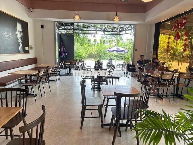 CĂN GÓC 2MT Quận 8. DT: 131m2 - 5 Tầng - 6PN. Thu nhập 45tr