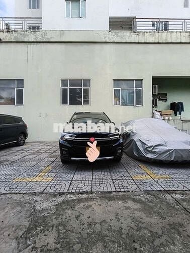 Suzuki XL7 7 chỗ màu Đen