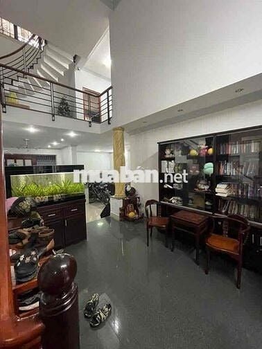 Cho thuê nhà – 18/2 Nguyễn Cửu Vân, P.17, Q. Bình Thạnh