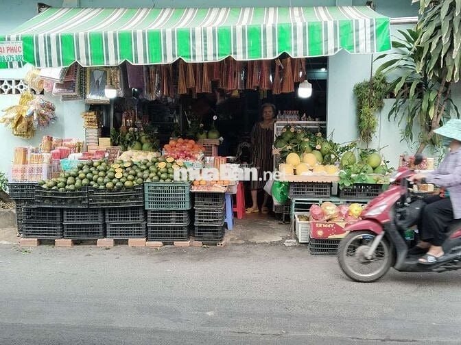 Nhà 2 mặt tiền ngay trung tâm 